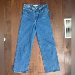 Levi’s Women’s blue straight jeans